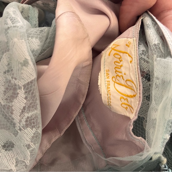 Light Blue Lace Vintage 1950s Party/Wedding/Prom Dress - Picture 6 of 7